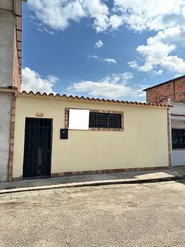 Casa En Venta Apdc Ppal La Ermita, Centro San Cristóbal Mg648