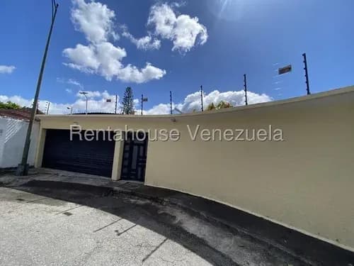 Se Vende Bella Casa En La Trinidad Mls 26-18092