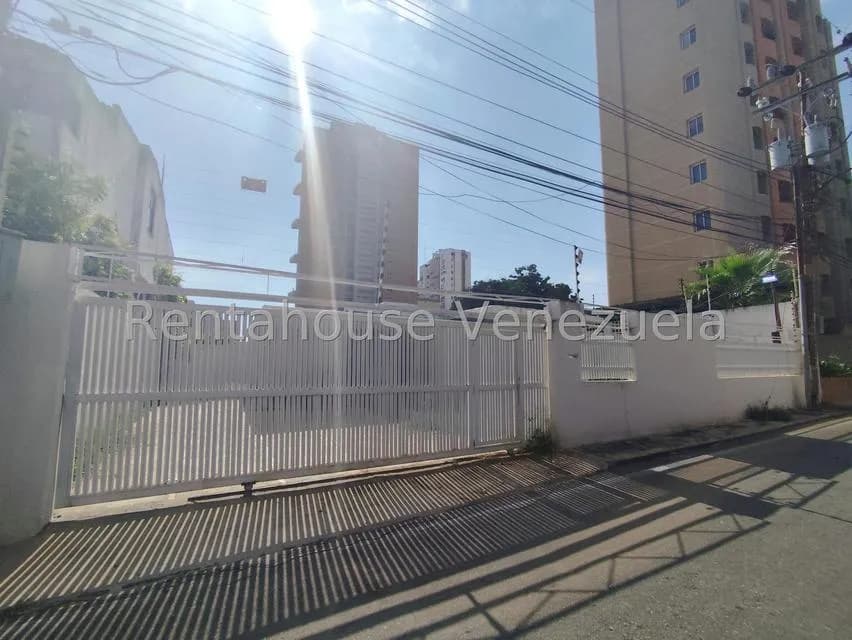 Comercial (Oficina) en Venta en Avenida Bella Vista, Zulia