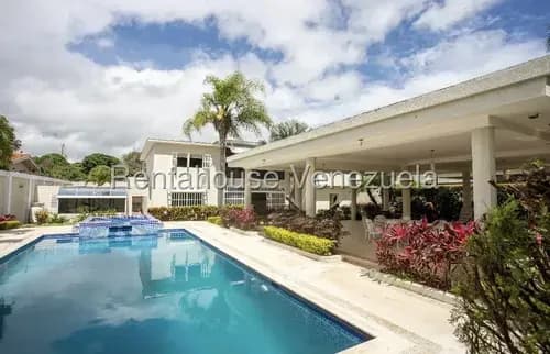Casa En Venta En Colinas De Bello Monte Caracas Piscina 1200 Metros Terreno