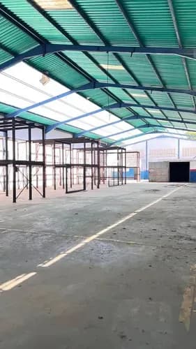 Galpón En Venta En Los Guayos Paraparal Ns