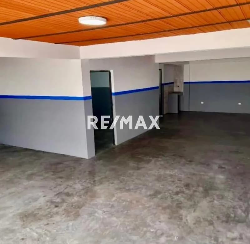 En venta local comercial en la ermita