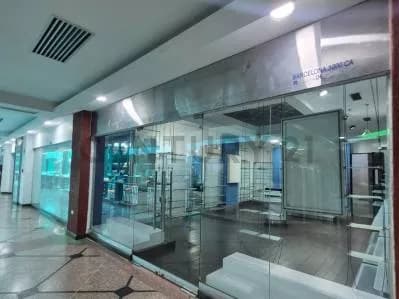 Local comercial en alquiler Centro Comercial Puente Real