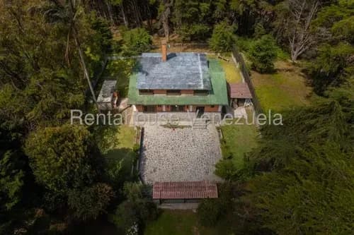 Casa En Venta El Junquito 26-11407 Ac
