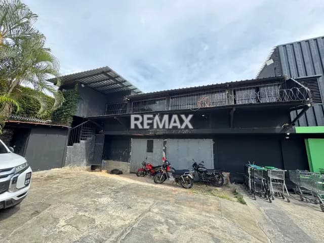 Local comercial en alquiler para deposito