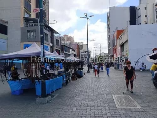 Oportunidad De Inversion, Se Vende Fondo De Comercio, Bodego Activo En El Corazón Del Boulevard De Sabana Grande, A Pie De Calle, Alto Tráfico Peatonal. 26-8969 Js
