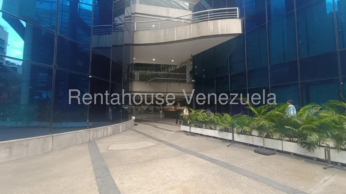Comercial (Local Comercial) en Alquiler en El Rosal, Distrito Metropolitano