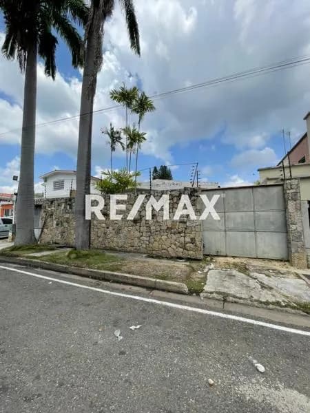 CASA COMERCIAL en Alquiler-URB. LA VIÑA