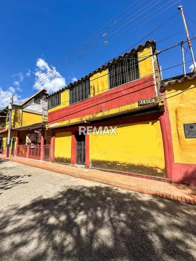 En Venta Posada a Pie de Calle Ubicada en Lobatera