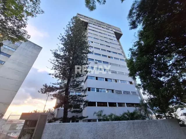 VENTA DE APARTAMENTO EN LOS CHAGUARAMOS