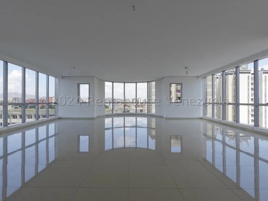 Comercial (Oficina) en Alquiler en Del Este, Lara
