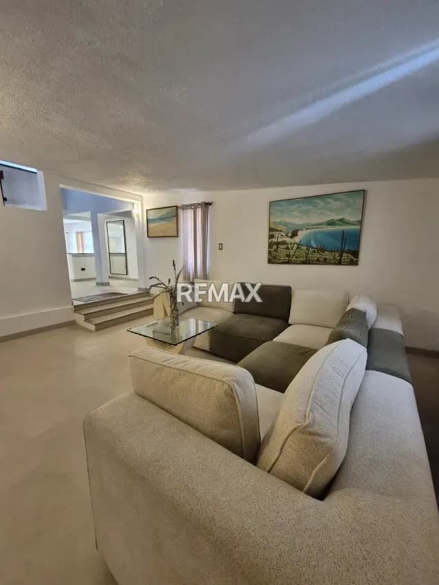 Hermosa Casa en Venta Jorge Coll - Isla de Margarita Estilo y Amplitud en 2 Niveles.