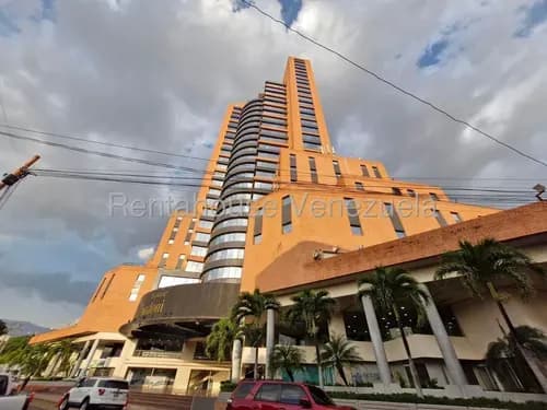 Su Negocio En Exclusiva Oficina Torre Empresarial Sindoni Con Planta Electrica Amoblada Estef 26-14922