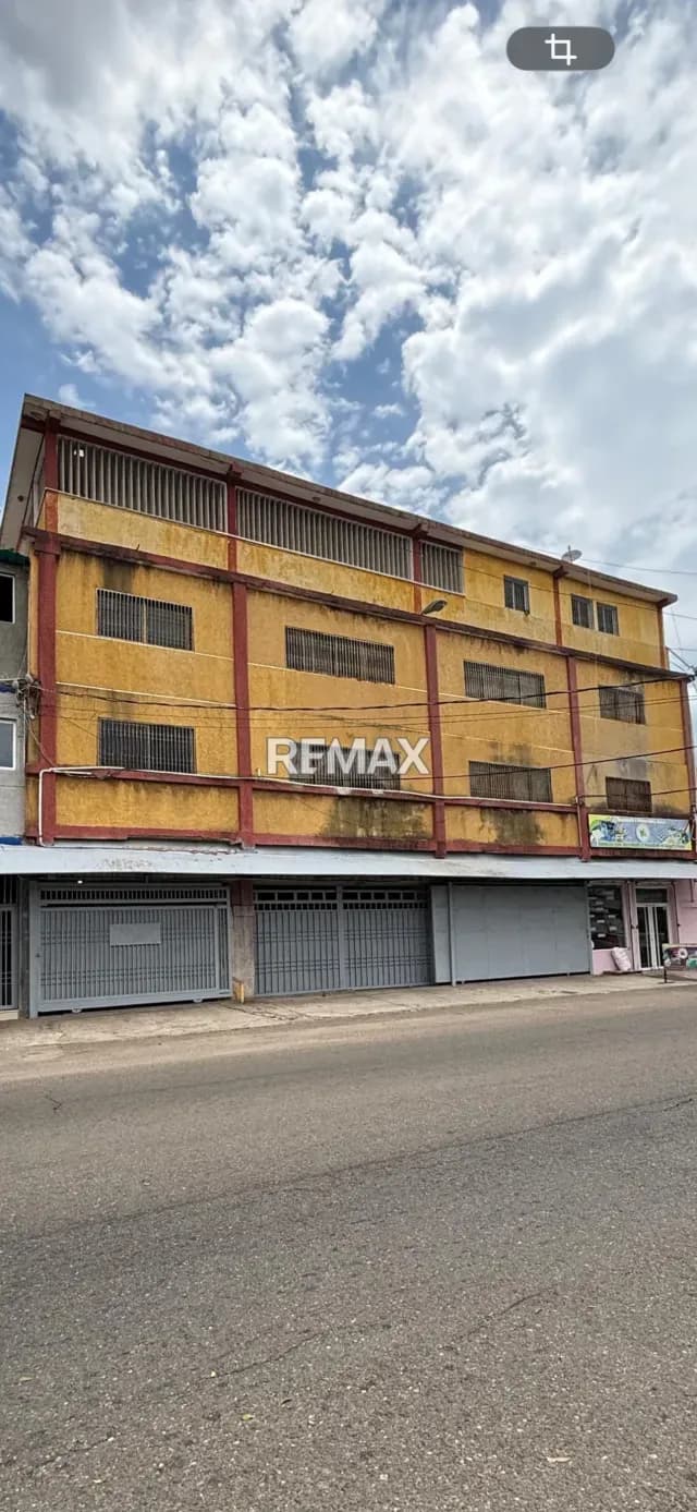 Se Alquila Apartamento Tipo Estudio en 18 de Octubre