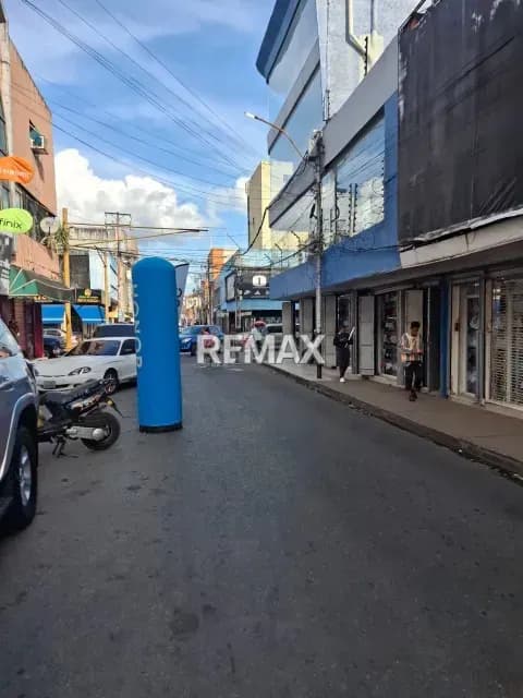 Se Vende Edificio Comercial Centro de Maturín Calle Bermúdez