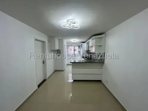 Daniela Linarez Alquila Lujoso Apartamento Amoblado Con Flamante Cocina Tipo Italiana, Habitación, Vestier, Baño, Piscina, Ciudad Roca Barquisimeto