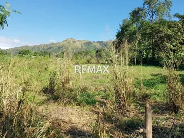 Terreno en Venta en San Diego, En la Av La Cumaca