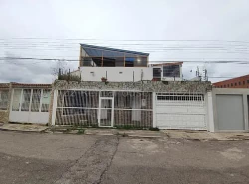 Casa En Venta En Valle Lindo De Turmero Aragua 25-13709