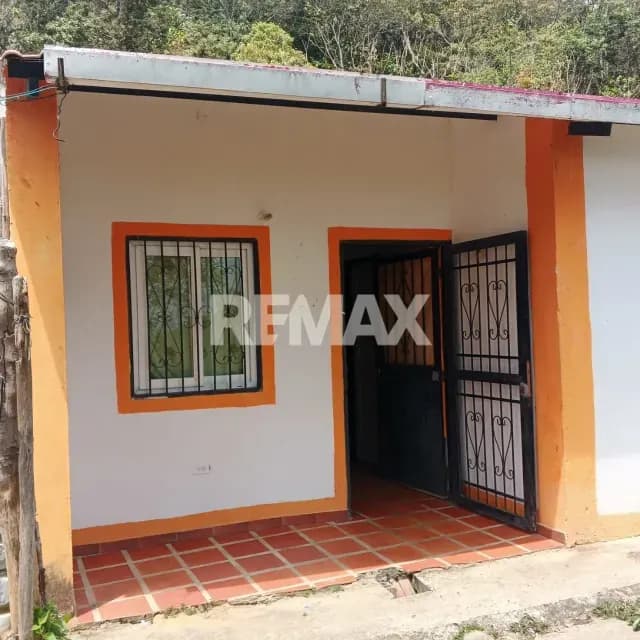 VENTA DE CASA VILLA CHALET PALMIRA