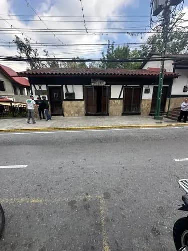 Locales Comerciales En Venta En La Colonia Tovar