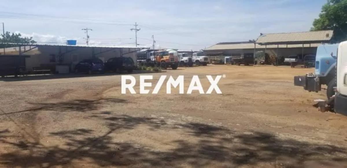 Terreno en venta Lo Robles