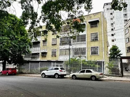 (cliente Directo) Venta 26-20201 Oportunidad En San Bernardino, Apartamento Para Remodelar Ideal Para Vivienda U Oficina En Edificio De Sólida Construcción, Zona Exclusiva Y Céntrica.