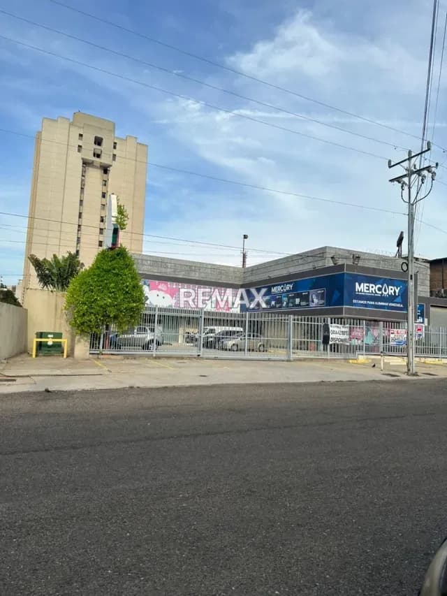 Local Comercial en Calle 72