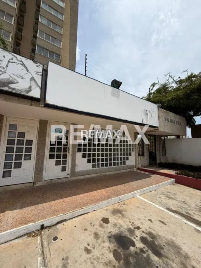 Local Comercial en alquiler Av. delicias