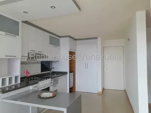 Esplendido Apartamento En Alquiler, Comodo, Urbanización Privilegiada Y Segura - Encantado Humboldt - Luis Gomez - Mls #26-20841