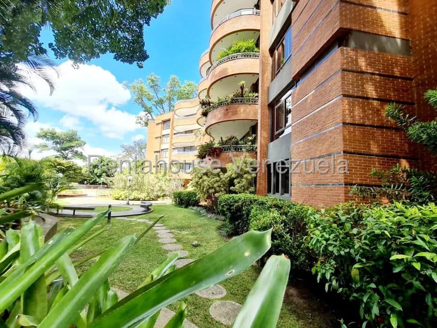 Apartamento (Planta Baja) en Venta en Altamira, Distrito Metropolitano