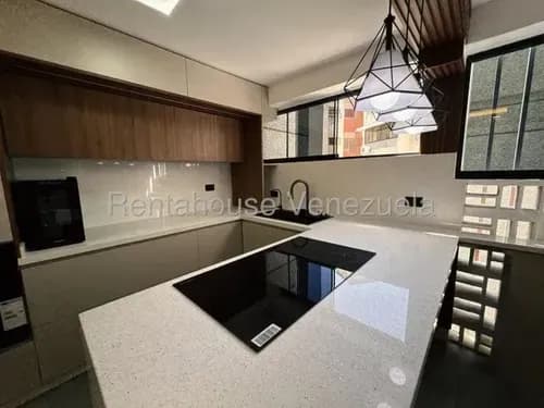 Apartamento En Venta Remodelado En El Cafetal 26-20834 Linda S