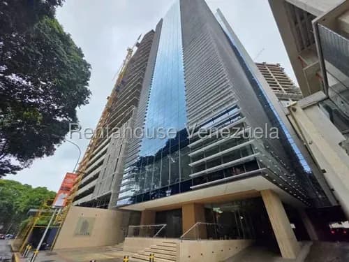 Oficina En Alquiler En Torre Empresarial Las Mercedes / 26-16539 Csa