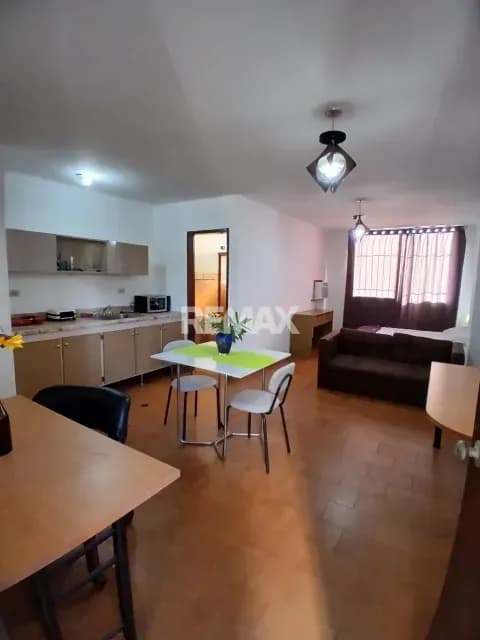 Apartamento Tipo Estudio en Alquiler, Av. Orinoco. Residencias Franco