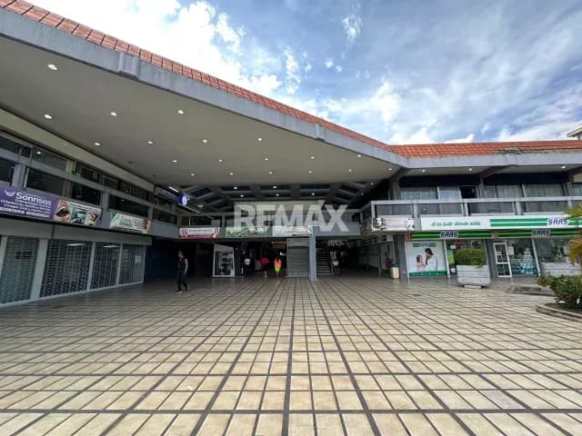 Local en alquiler peluquería av Bermúdez C.c. Maracay plaza