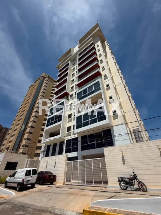 Apartamento en venta en gris Edificio Autana
