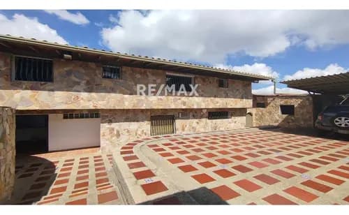 Amplia Y Hermosa Casa En Venta En Prados Del Este (calle Cerrada Espectacular Vista)