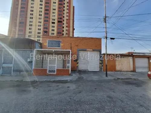 Te Ofresco En Alquiler Amplio Galpón Con Local En Centro De Barquisimeto, Cód. 26-11974, Ideal Para Tu Emprendimiento, Para Talleres, Ventas De Repuesto,