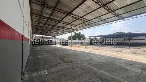 M&n Vende Galpon De 1.416m2 De Terreno; Construccion De 857m2;l Ubicado En La Zona Industrial 1 De Barquisimeto: 26-17771