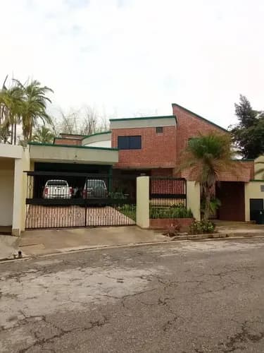 Annic Coronado Vende Hermosa Casa En Altos De Guataparo Ref. 268211