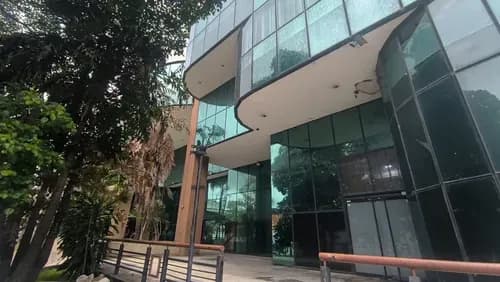 Vendo Local Comercial 289m2 La Urbina