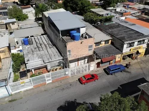 *al/edificio De 3 Niveles Y Mas Bondades En Alquiler Zona Este Barquisimeto Lara, Venezuela, Cod. 24-6168 / 4 B/ 365 M2