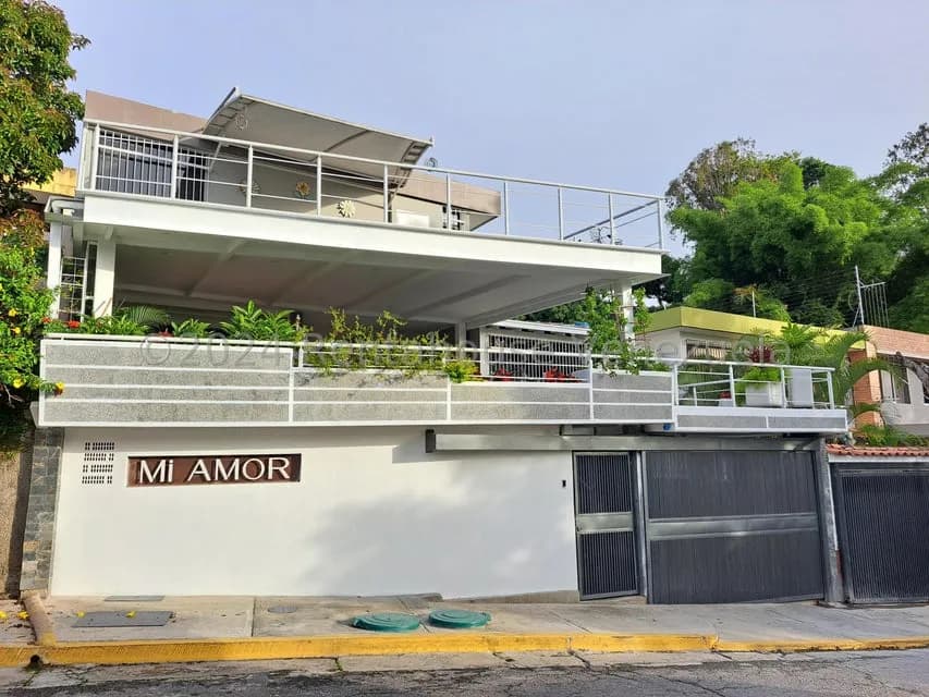 Casa (Multipes Niveles) en Venta en Los Pomelos, Distrito Metropolitano