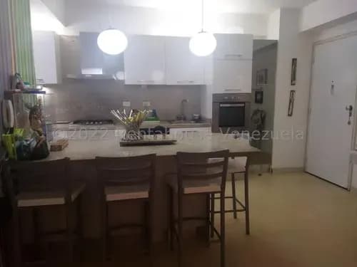 Apartamento De Pb En Venta En Campo Alegre/ Fb26-8596