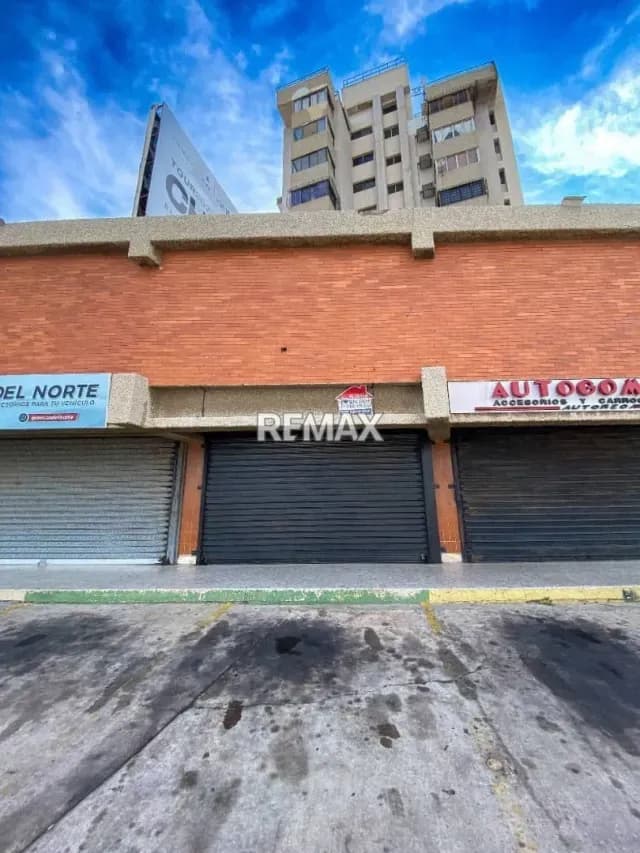 Local comercial en la Av 15 Delicias de 122 mts decididos en 2 plantas