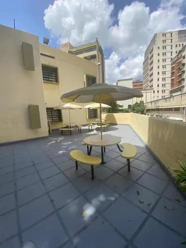 Edificio En Venta Y/o Alquiler En Las Palmas/ La Florida