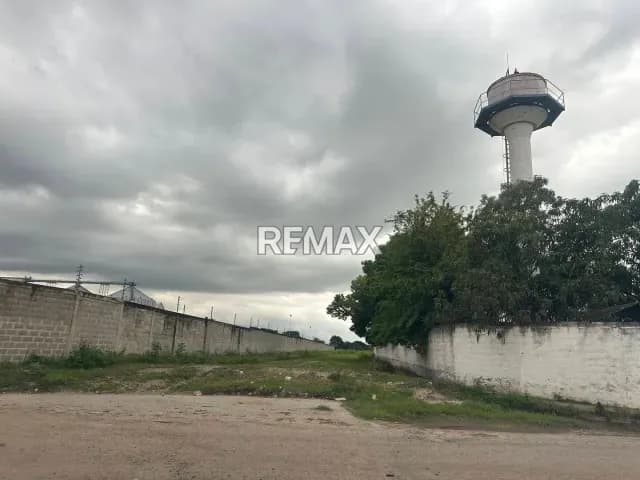 VENTA DE PARCELA DE TERRENO EN ZONA INDUSTRIAL EL TIGRE, GUACARA; 50.000$