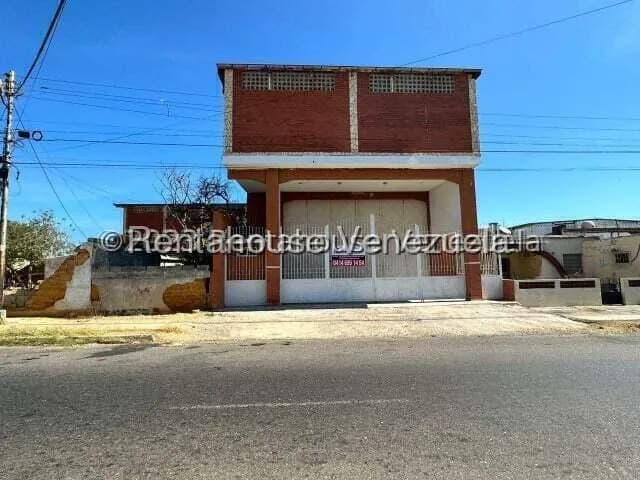 Comercial (Galpon - Deposito) en Alquiler en Caja de Agua, Falcon