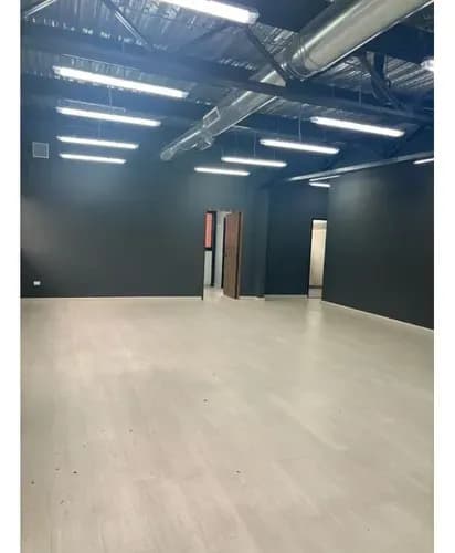 Alquiler De Galpón/comercia/industrial En Boleita Norte 345m2