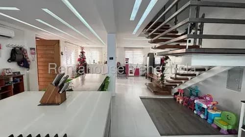 Ana Karina Molleja Vende Hermosa Casa En La Intercomunal De Cabudare , Lara /akm