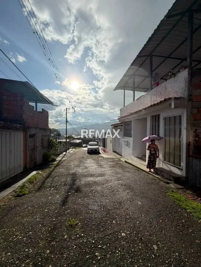 Terreno con avance de construcción ! Ubicado en el Páramo del junco
